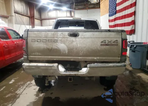 2001 Dodge Ram 1500 из США, поврежденный, VIN 3B7HF13Y81G772865